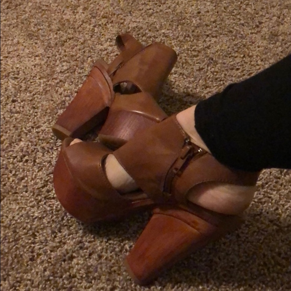 Gianni bini platform heels